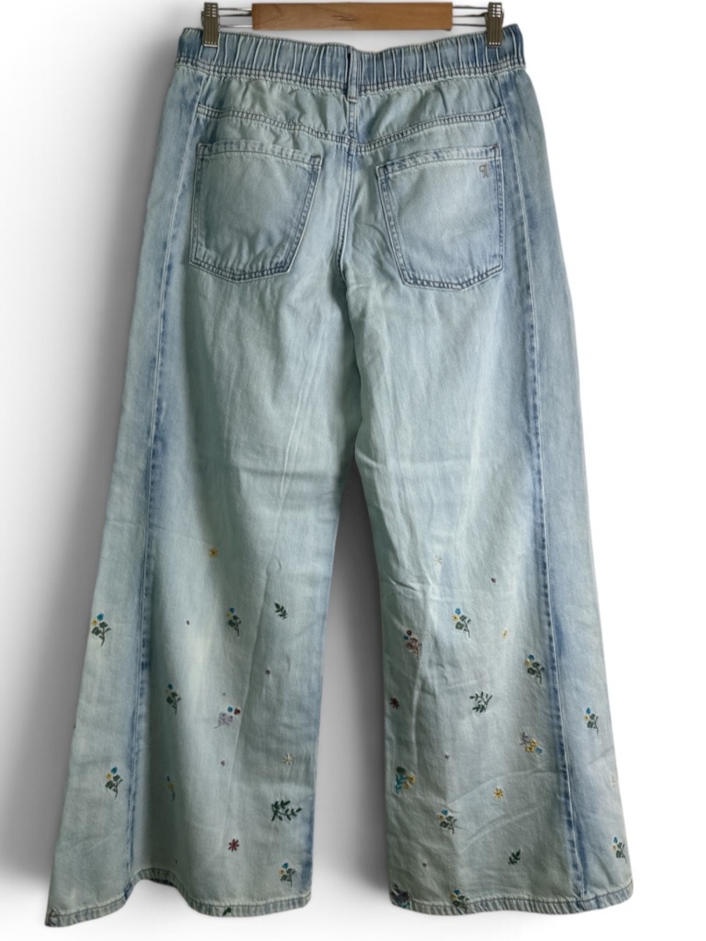 Anthropologie Pilcro Adi Mid-Rise Flare Ditsy Jeans, Size S - Picture 6 of 13